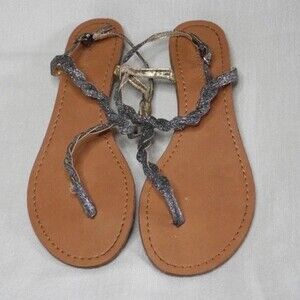 Zigi Soho sz 6 Braided Metallic T Strap Sandals Silver